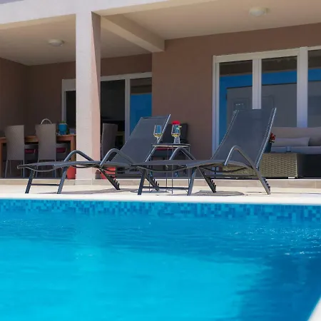 Villa Antonio *
